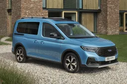 Ford Tourneo Connect 2022: prezzi, motori, dimensioni, interni