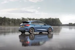 Nuova Focus ST: analisi delle performance per la sportiva Ford [VIDEO]