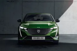 Nuova Peugeot 308: più di un nuovo logo