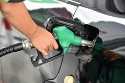 Taglio accise Benzina: in arrivo proroga fino al 5 ottobre, ma non basta