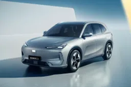 Geely Galaxy E5: l'elettrica da un milione di chilometri