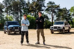 Russell e Antonelli scatenati in off-road con la INEOS Grenadier [VIDEO]