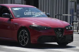 Leggero restyling per Alfa Romeo Giulia 2023, ecco le foto spia