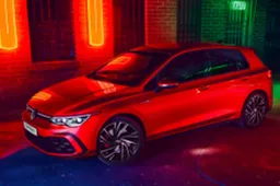 Volkswagen Golf GTI: serie limitata per dire addio al cambio manuale