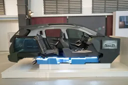 Groupe PSA presenta le soluzioni per i suoi prossimi veicoli elettrici