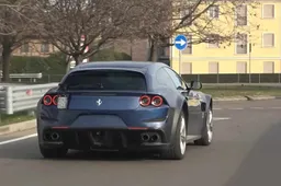 Nuovo prototipo Ferrari: la GTC4 Lusso studia gli assetti di Purosangue?