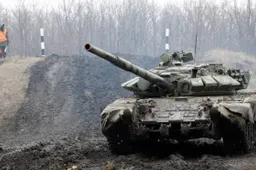 La benzina schizza a 2 euro al litro: effetto delle minacce di Putin all’Ucraina?