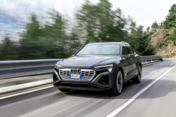 Audi Q8 e-tron: prova in anteprima, interni, motori, prezzi