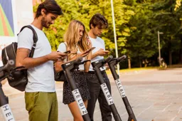 Helbiz lancia l’iniziativa “Principiante”: così i neofiti imparano ad andare in monopattino