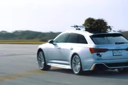 [VIDEO] L'albero di Natale più veloce del mondo è stato montato su un'Audi RS6