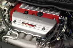 5 motori indistruttibili: se la tua auto ha uno di questi è quella giusta