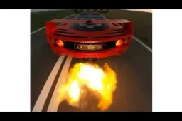 La Ferrari F40 ripresa come non l’avete mai vista: sound e fiamme [VIDEO]