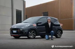 Prova Hyundai i10 N Line: citycar con tanto carattere, quanto costa e come va