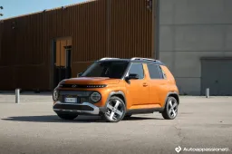 Prova Hyundai Inster: come va la citycar elettrica originale, super spaziosa e ricca di dotazioni