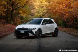 Prova Hyundai Ioniq 5 N: quanto va forte l'elettrica con le marce?