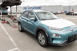 Hyundai Kona Electric: consegnati i primi esemplari prodotti in Europa