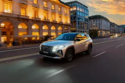 Hyundai Tucson Dark Line: l’eleganza sportiva del SUV in versione esclusiva. Cosa cambia e i prezzi