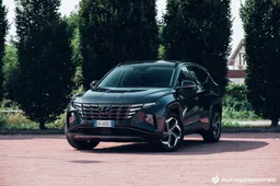 Hyundai Tucson Hybrid: motore, consumi, prezzi, prova su strada
