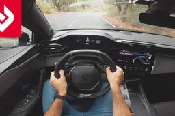 A bordo della nuova Peugeot 308 e del suo i-Cockpit evoluto [VIDEO]