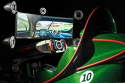 Volete guidare una Huayra R? Con il simulatore Pagani si può fare