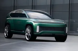 Hyundai Seven: svelato il concept elettrico che arriva dal futuro