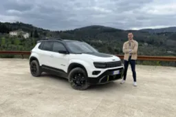 Prova Jeep Avenger 4xe: il 4x4 ora è elettrificato, senza spina. Info e prezzi