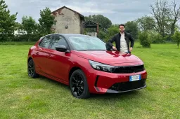 Prova in anteprima Opel Corsa Hybrid: una vera alternativa al Diesel?