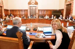 Accise anche sulle ricariche delle auto elettriche. “Riallineamento fiscale”