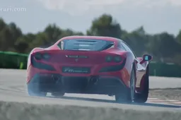 Ferrari F8 Tributo: evoluzioni in pista per la nuova supercar di Maranello