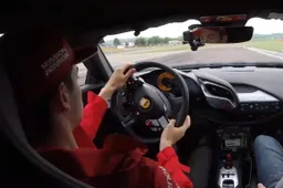 Vettel e Leclerc alla guida della SF90 Stradale sulla pista di Fiorano