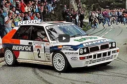 La favolosa Lancia Delta HF Integrale di Carlos Sainz danza tra le curve nel WRC 1993 [VIDEO]