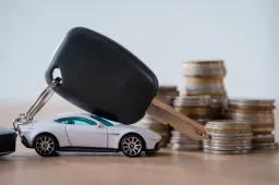 Gli incentivi auto 2024 prendono forma: fino a 14.000 euro di sconto per le elettriche