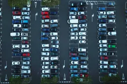 Gli incentivi già finiti prospettano la crisi del settore auto, pilastro dell'economia