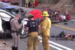 Questa Ferrari California non esiste più: il VIDEO dell'incidente