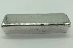 Ricarica in 5 minuti per auto elettriche: la scoperta che può cambiare tutto