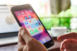 Facebook down, WhatsApp down e Instagram down: problemi per i social, ci scusiamo per il disagio