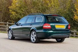 All’asta una Jaguar X-Type Wagon speciale della Regina Elisabetta