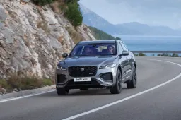 Jaguar fuori dai listini: nessuna auto in vendita fino al 2026