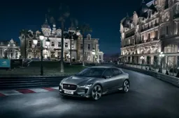 La Jaguar I-Pace dimostra di cosa è capace sulle stradine di Montecarlo
