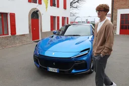 Jannik Sinner in visita alla Ferrari: "Sempre avuto la passione per macchine e motori"