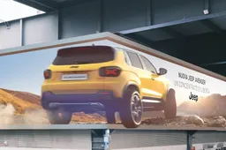 Jeep Avenger protagonista di una nuova campagna pubblicitaria a Milano