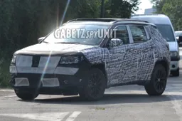 Jeep Compass 2021: proseguono i test del restyling