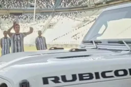 I giocatori della Juventus fanno canestro in una Jeep Wrangler [VIDEO]
