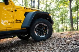 Jeep: la prima Wrangler ibrida plug-in è in arrivo