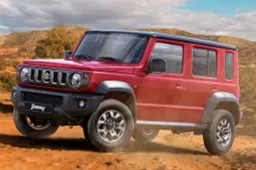 Suzuki Jimny 5 porte, successo annunciato: 50.000 ordini in 4 giorni