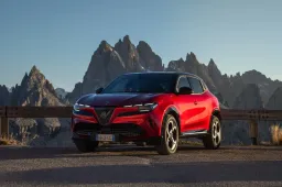 Alfa Romeo Junior Milano Cortina 2026: la serie speciale che celebra l’eccellenza italiana