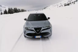 Ecco il prezzo (già scontato) della Alfa Romeo Junior Ibrida Q4, la versione 4x4