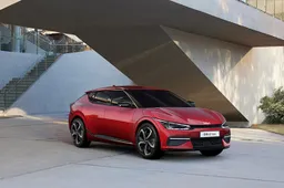 Kia EV6 è già un successo in Italia: scatta la corsa per prenotarla online