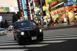 Koelliker porta in Italia il LEVC TX, mitico cab londinese: ecco dove