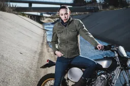 Lo stile militare sulle due ruote: la collezione Shark, Bering, Segura e Bagster